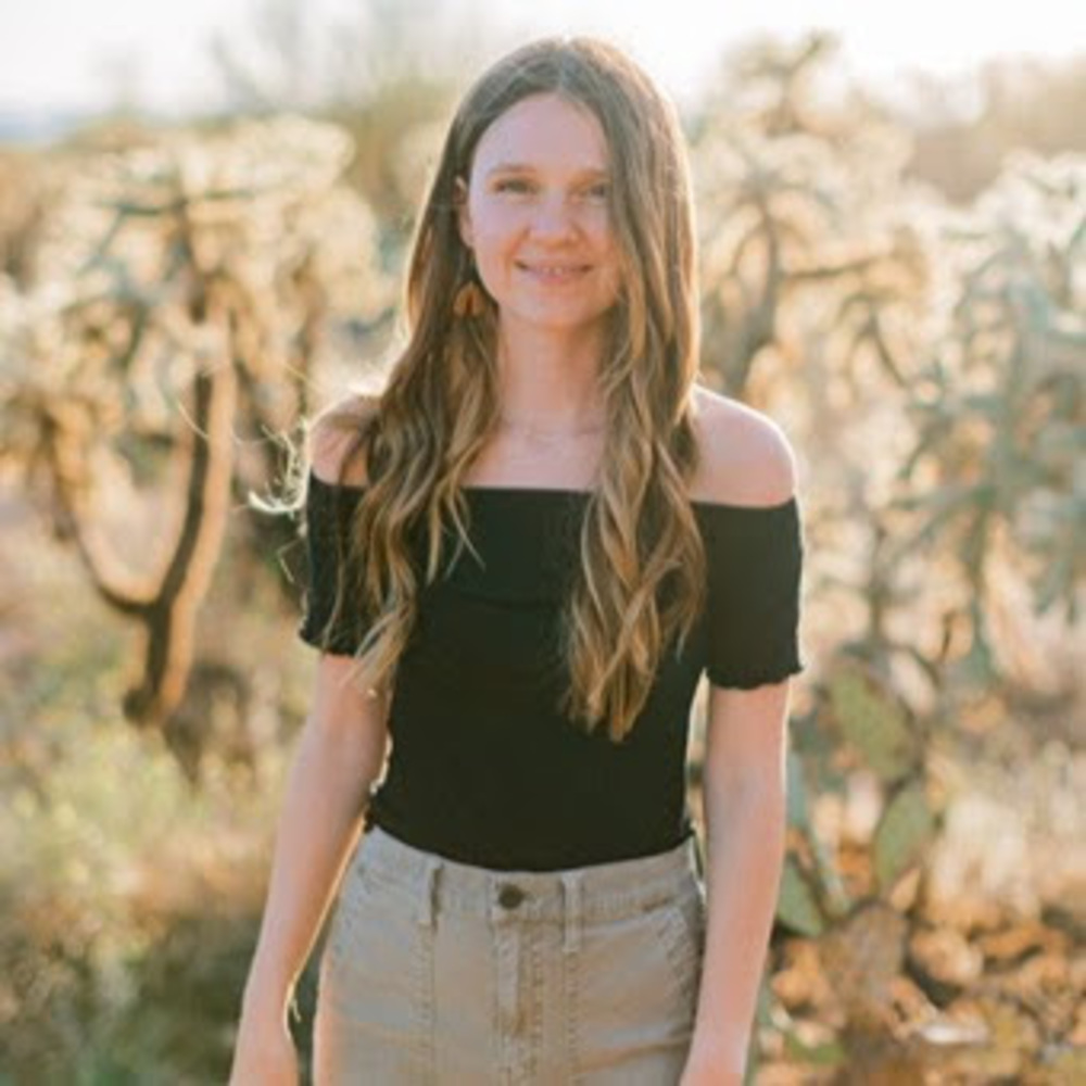 Meet your Posher, Chloe